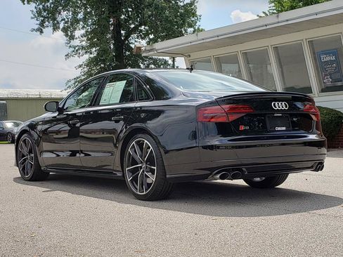Used 2017 Audi S8 Plus AWD/4WD image 3