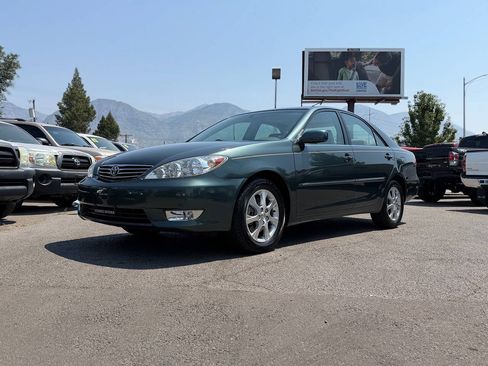 Used 2006 Toyota Camry XLE w/ VSC & Side Airbag Pkg FWD image 86