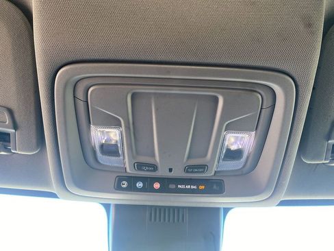 Used 2022 Chevrolet Silverado 1500 LT image 23