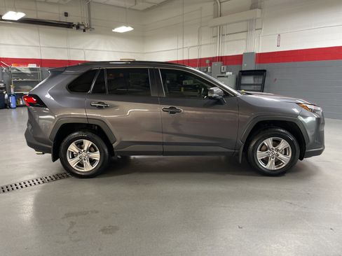 Used 2024 Toyota RAV4 XLE w/ Convenience Package image 11