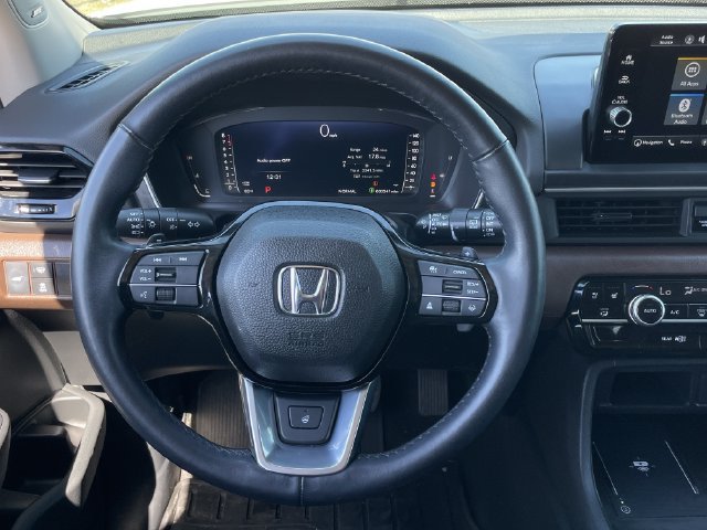 Used 2024 Honda Pilot Elite image 12