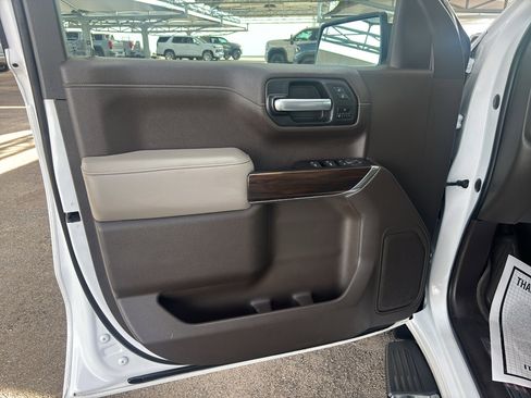 Used 2020 GMC Sierra 1500 SLT image 11