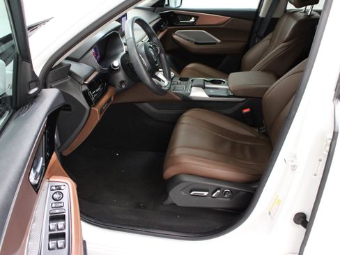 Used 2024 Acura MDX SH-AWD w/ Technology Package image 14