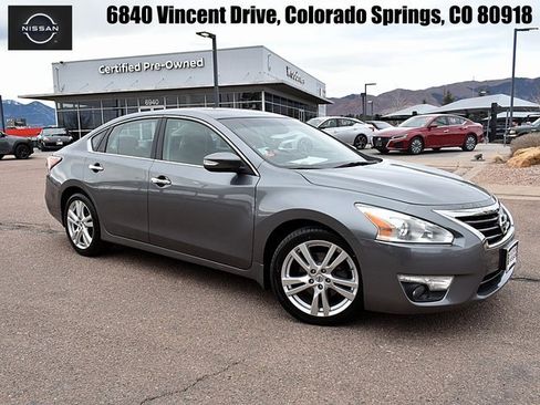 Used 2015 Nissan Altima 3.5 SL image 1