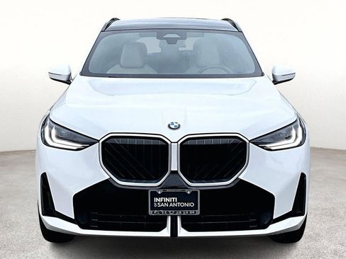 Used 2025 BMW X3 xDrive30 w/ M Sport Package AWD/4WD image 4