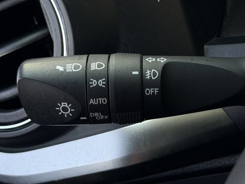 Used 2023 Toyota Tacoma SR5 RWD image 23