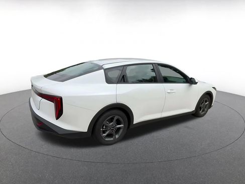 Used 2026 Kia K4 FWD image 12