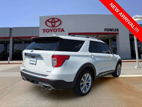 Used 2021 Ford Explorer Platinum w/ Equipment Group 601A AWD/4WD image 5