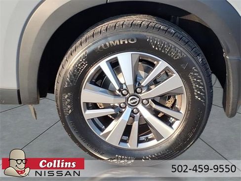 Certified 2023 Nissan Pathfinder SL image 4