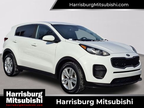 Used 2018 Kia Sportage LX FWD image 1