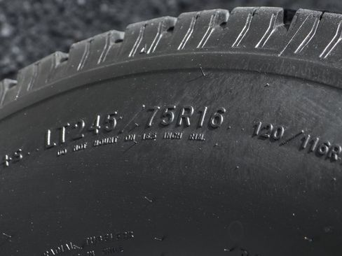 Used 2017 Chevrolet Express 2500 Extended image 36