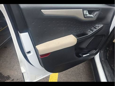 Used 2020 Ford Escape SE AWD/4WD image 28