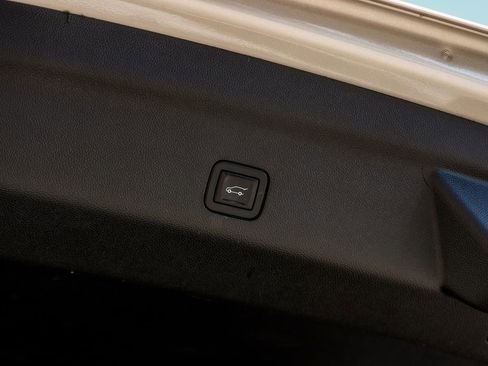 Used 2021 Cadillac Escalade ESV Sport image 57