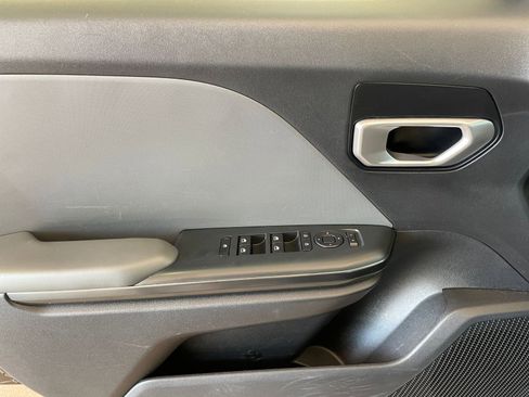 Used 2025 Kia K4 LXS image 18