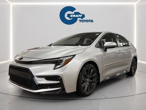 Used 2025 Toyota Corolla SE w/ SE Premium Package AWD/4WD image 1