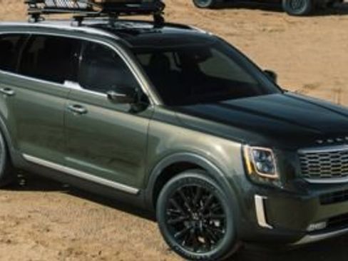 Used 2020 Kia Telluride S w/ S 8 Passenger Seating Package image 1