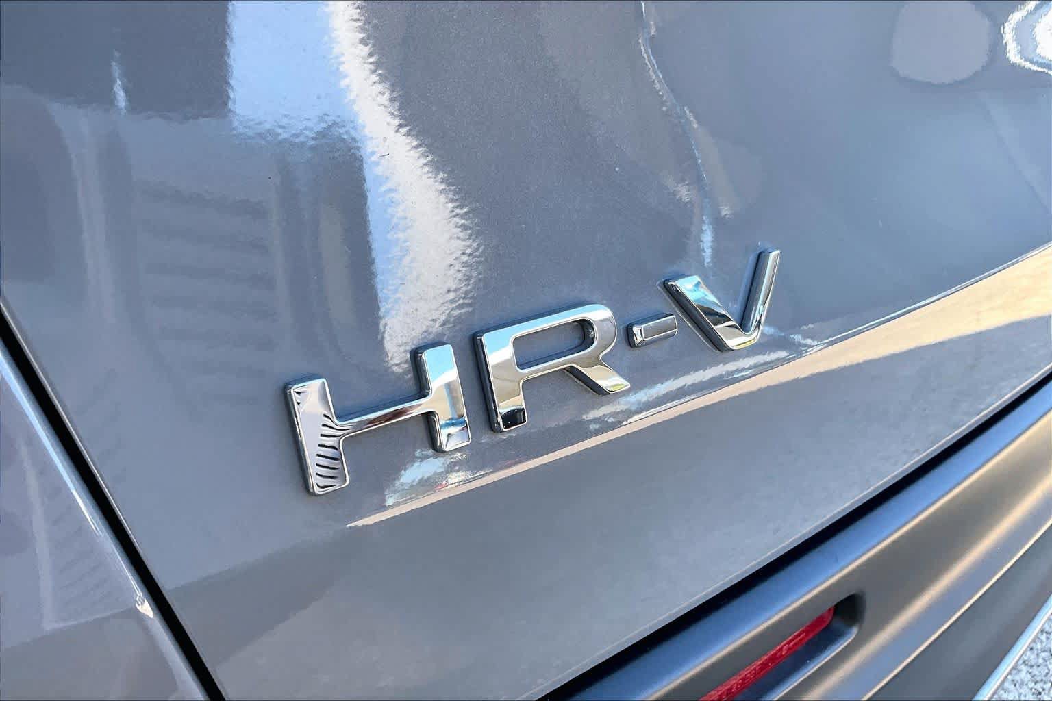 Certified 2025 Honda HR-V Sport image 31