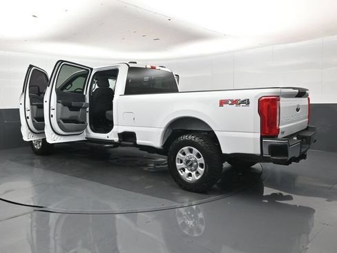 Used 2024 Ford F250 XLT w/ FX4 Off-Road Package AWD/4WD image 47