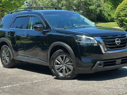 Certified 2022 Nissan Pathfinder SV