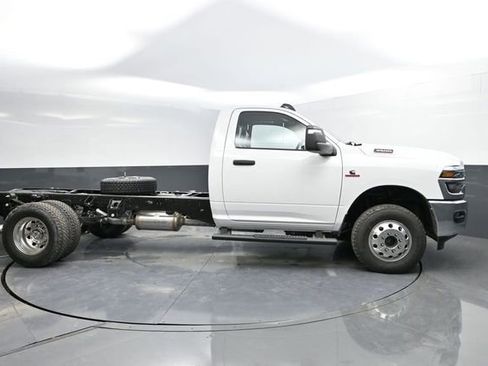 New 2026 RAM 3500 Tradesman image 9