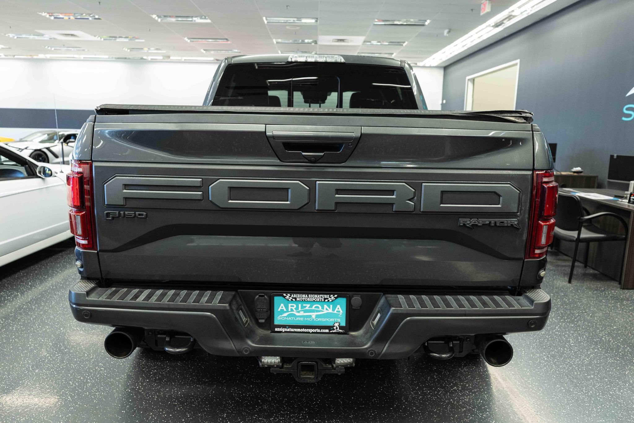 Used 2019 Ford F150 Raptor w/ Equipment Group 802A Luxury AWD/4WD image 7