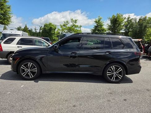 Used 2023 BMW X7 xDrive40i w/ M Sport Package AWD/4WD image 3