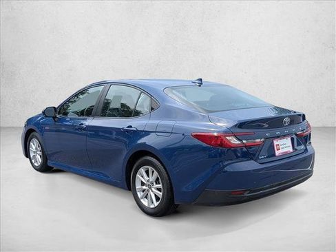Used 2025 Toyota Camry LE FWD image 8