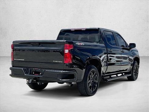 Used 2024 Chevrolet Silverado 1500 Custom AWD/4WD image 2