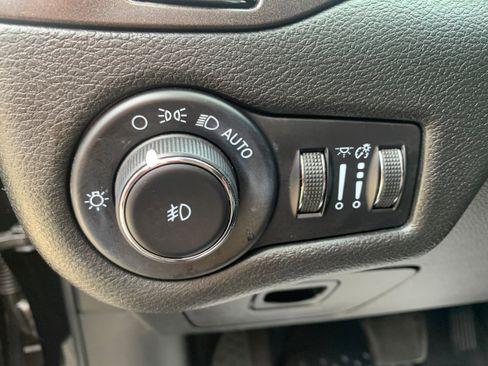 Certified 2022 Jeep Cherokee Trailhawk image 22