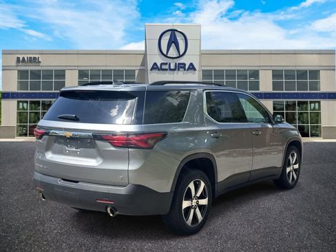 Used 2023 Chevrolet Traverse LT w/ LT Premium Package AWD/4WD image 5
