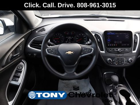 Used 2022 Chevrolet Malibu LT FWD image 12