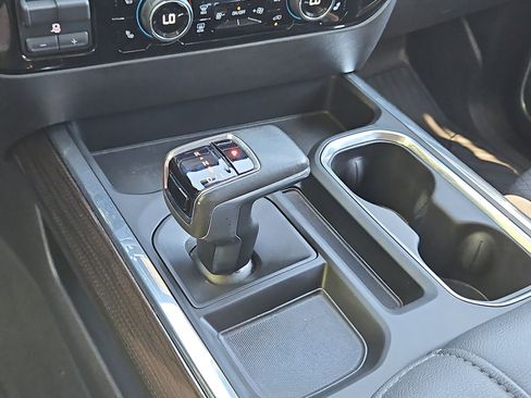 Certified 2022 Chevrolet Silverado 1500 LT Trail Boss w/ Convenience Package II image 21