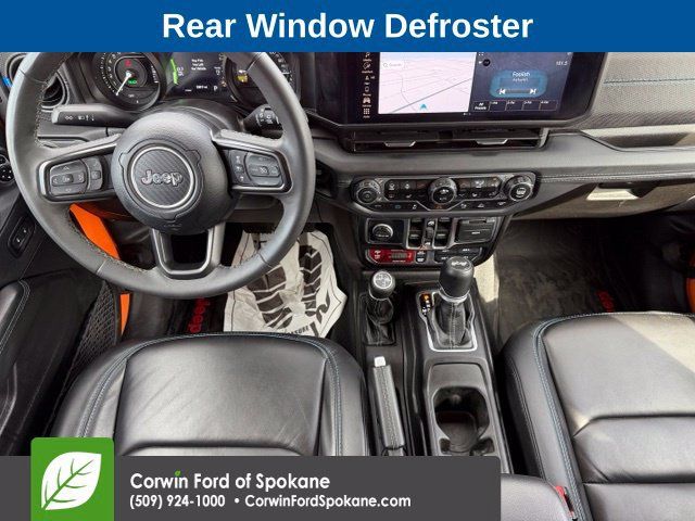 Used 2025 Jeep Wrangler Unlimited Rubicon 4xe w/ Safety Group AWD/4WD image 3