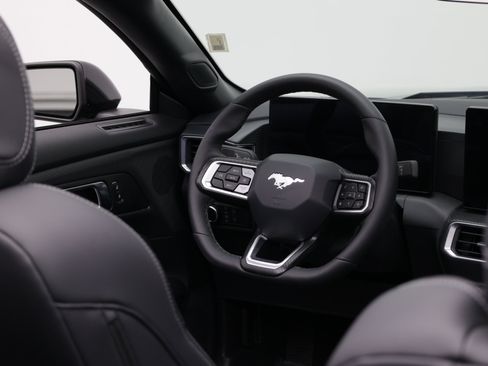 Used 2026 Ford Mustang Premium RWD image 37