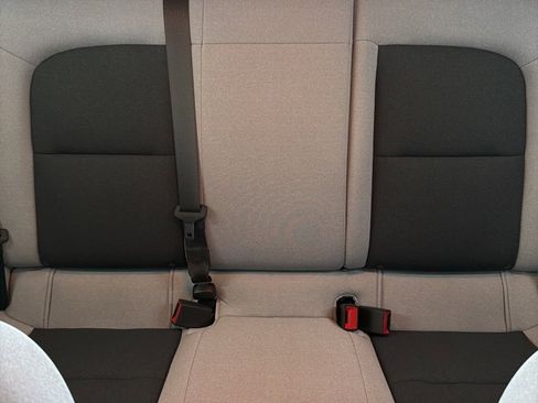 Used 2020 Chevrolet Bolt LT image 40