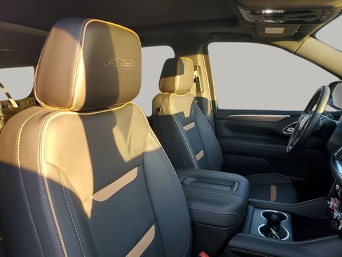 Used 2024 GMC Yukon XL AT4 w/ AT4 Premium Plus Package image 15