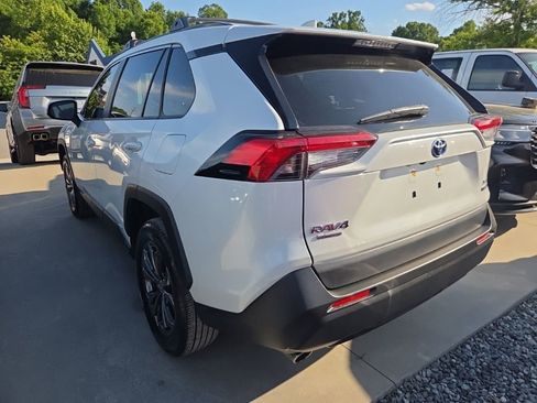 Used 2023 Toyota RAV4 XLE Premium AWD/4WD image 5
