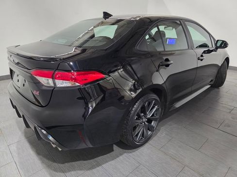 Used 2024 Toyota Corolla SE w/ SE Convenience Package FWD image 5