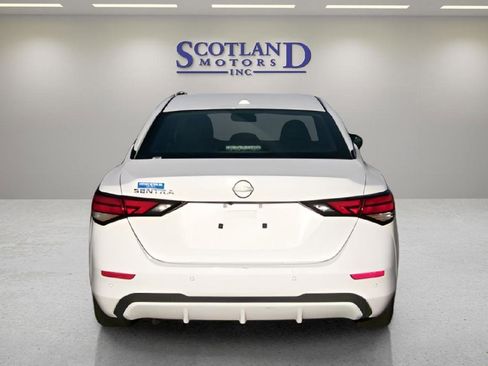 Used 2025 Nissan Sentra SV FWD image 7