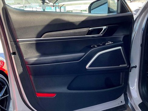 Used 2022 Kia Telluride EX w/ EX Premium Package image 21