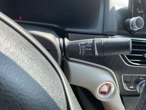 Used 2018 Honda Accord Touring image 29