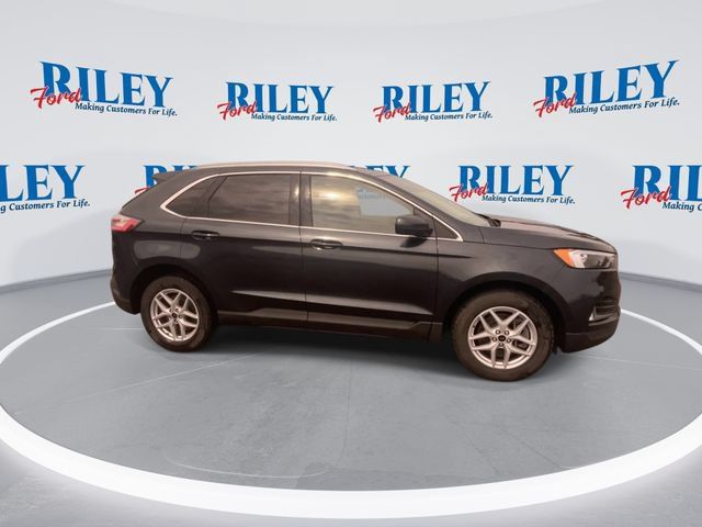 Certified 2024 Ford Edge SEL w/ Convenience Package AWD/4WD image 10