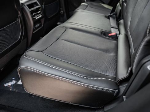 New 2025 Jeep Grand Cherokee Overland w/ Adv Protech Group III image 34