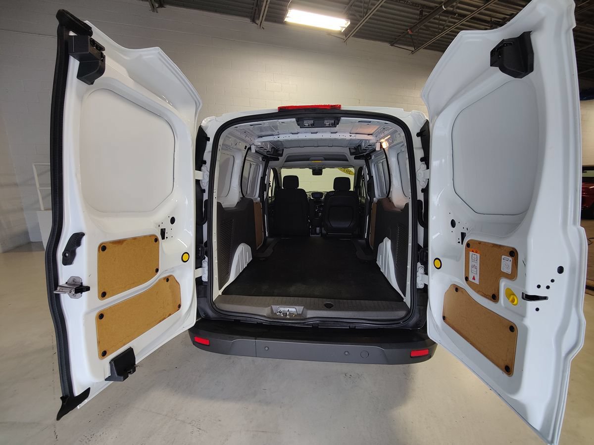 Used 2023 Ford Transit Connect XL FWD image 8