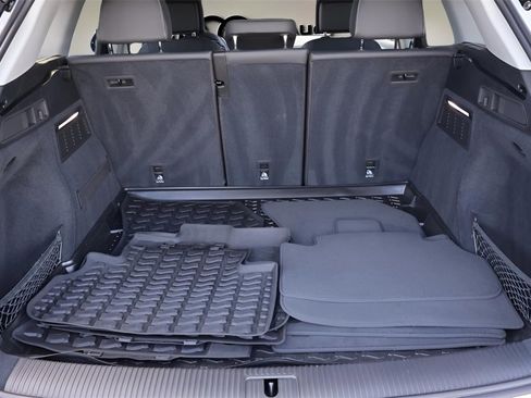 Used 2023 Audi Q5 2.0T Premium w/ Convenience Package image 16