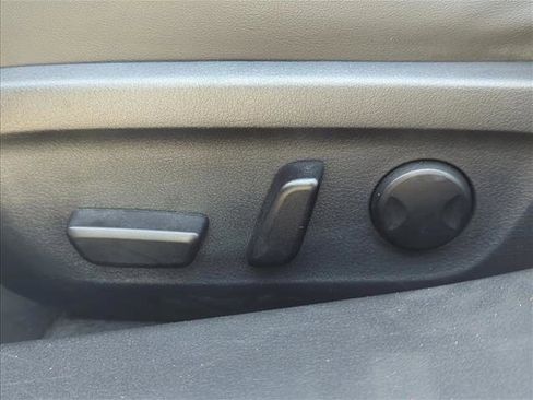 Used 2023 MAZDA MAZDA3 s AWD/4WD image 10