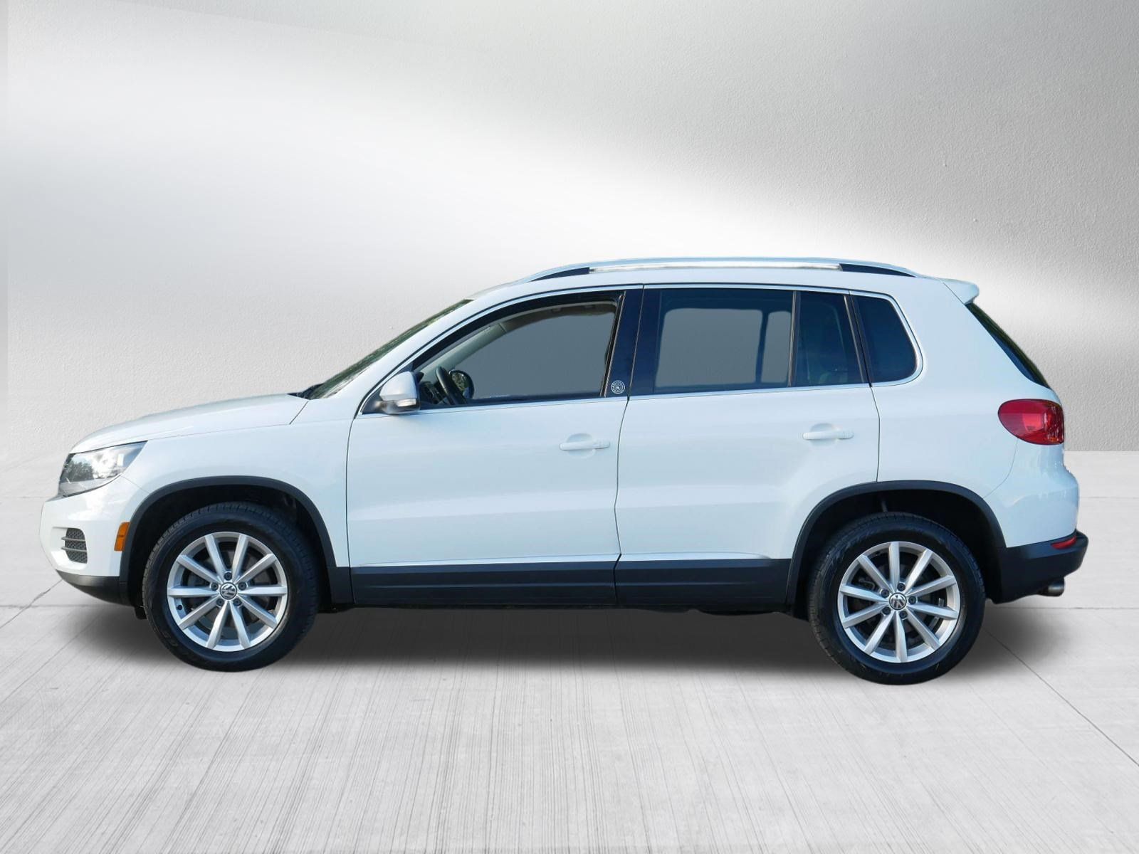 Used 2017 Volkswagen Tiguan Wolfsburg Edition FWD image 4
