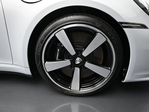 Certified 2026 Porsche 911 Carrera S RWD image 26