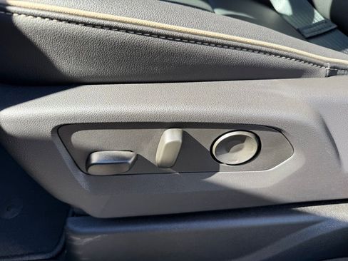 New 2026 Chevrolet Suburban Premier image 12