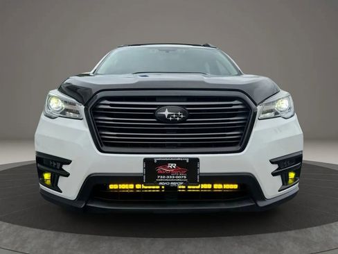 Used 2020 Subaru Ascent Limited w/ Technology Package AWD/4WD image 3